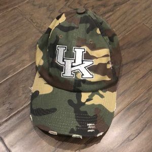 Camouflage UK distressed cap